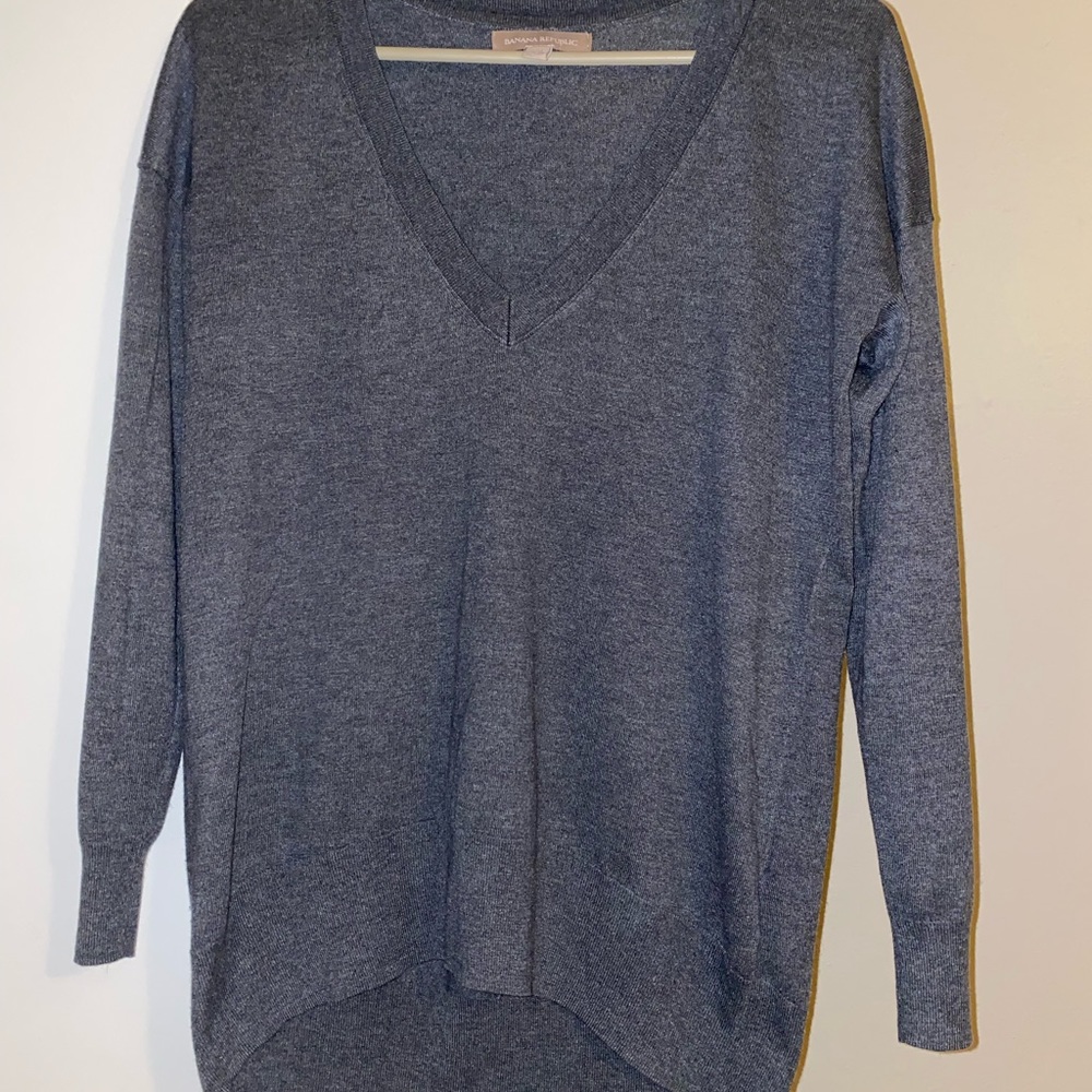 Banana Republic Grey V Neck Essential Sweater